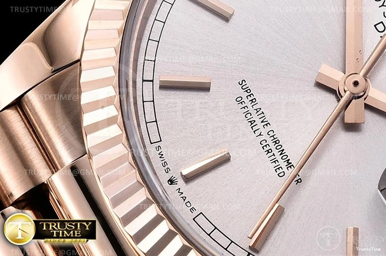 0123 RDD0219E – DayDate 36mm RelaxedFit 695